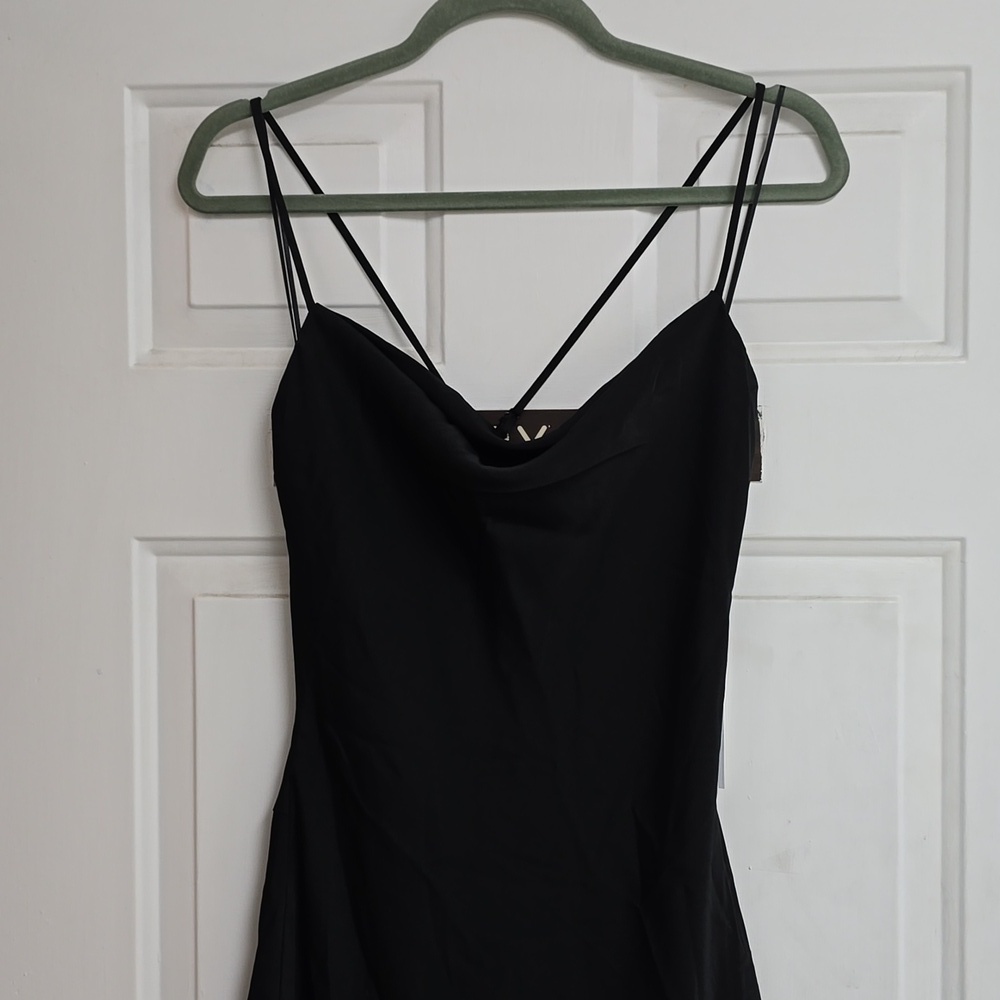 ASTR THE LABEL Gaia Midi Dress - Picture 3 of 13